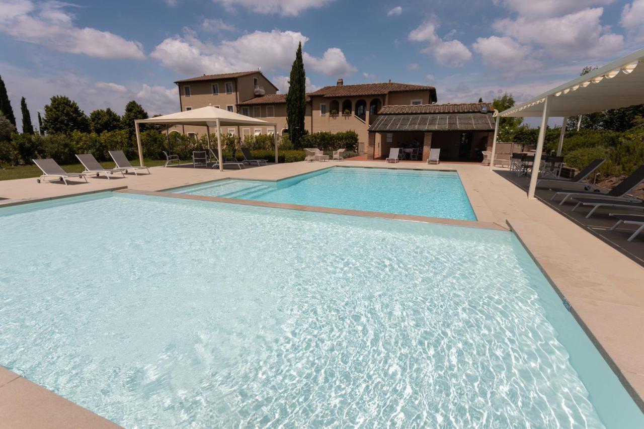 Resort Casale Le Torri Ponsacco Zewnętrze zdjęcie