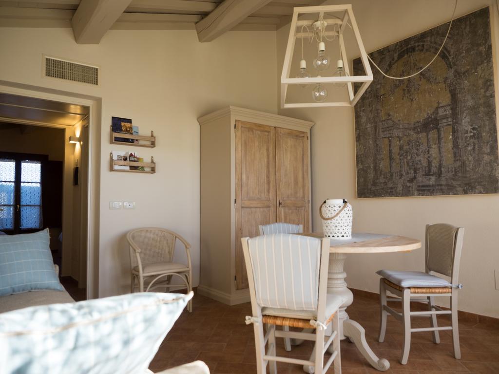 Resort Casale Le Torri Ponsacco Pokój zdjęcie