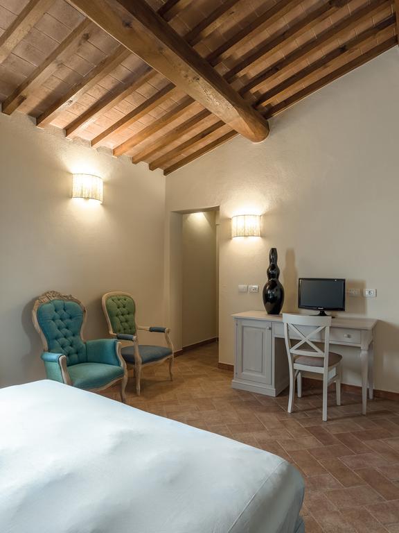 Resort Casale Le Torri Ponsacco Zewnętrze zdjęcie