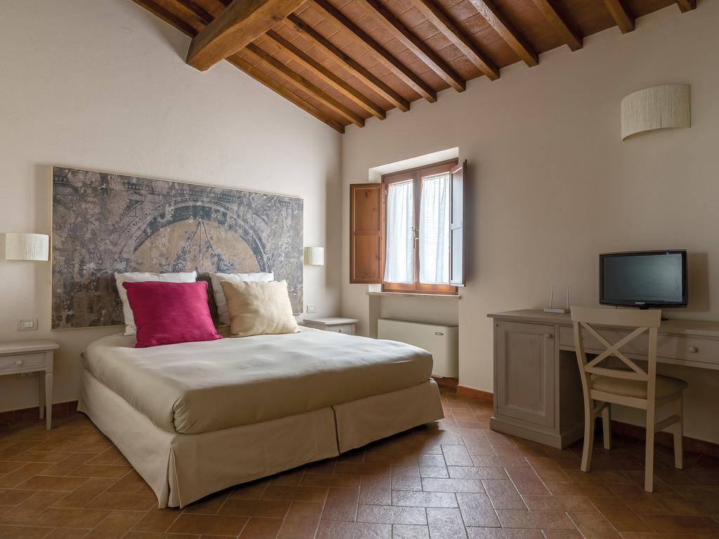 Resort Casale Le Torri Ponsacco Zewnętrze zdjęcie